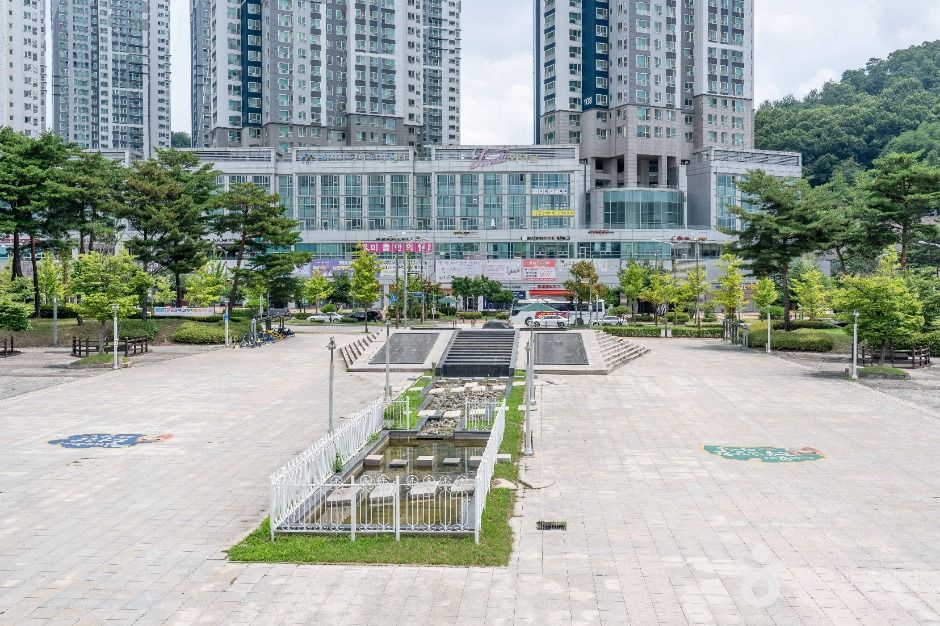 천안아산역 동광장