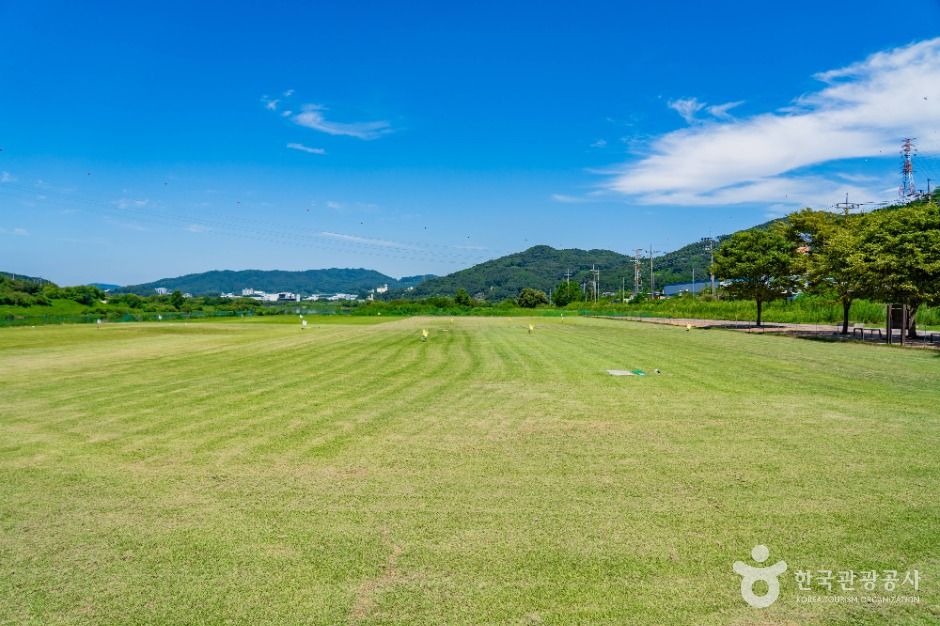 부용체육공원
