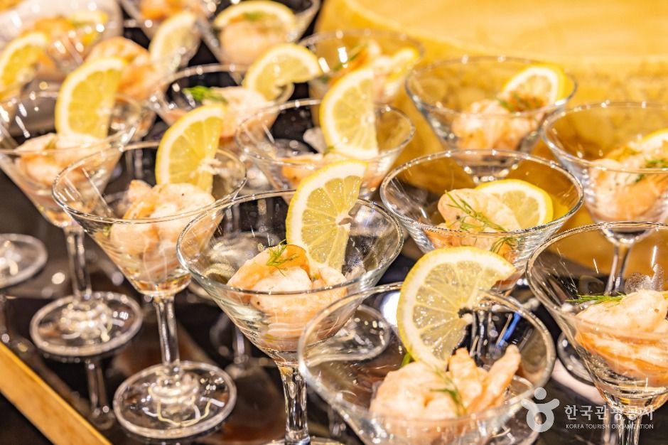 thumbnail-마리나블루키친-11