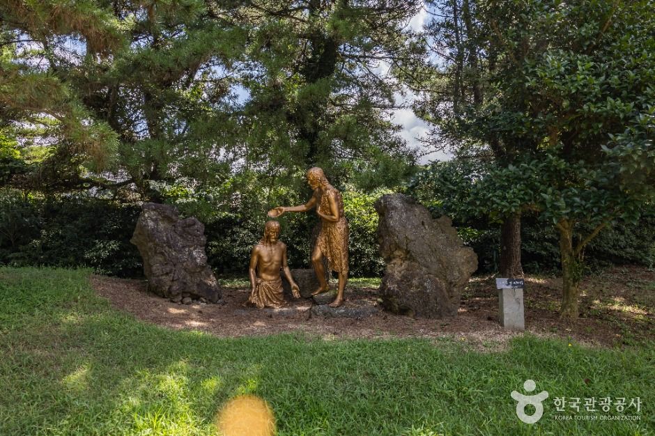 thumbnail-새미은총의동산-2