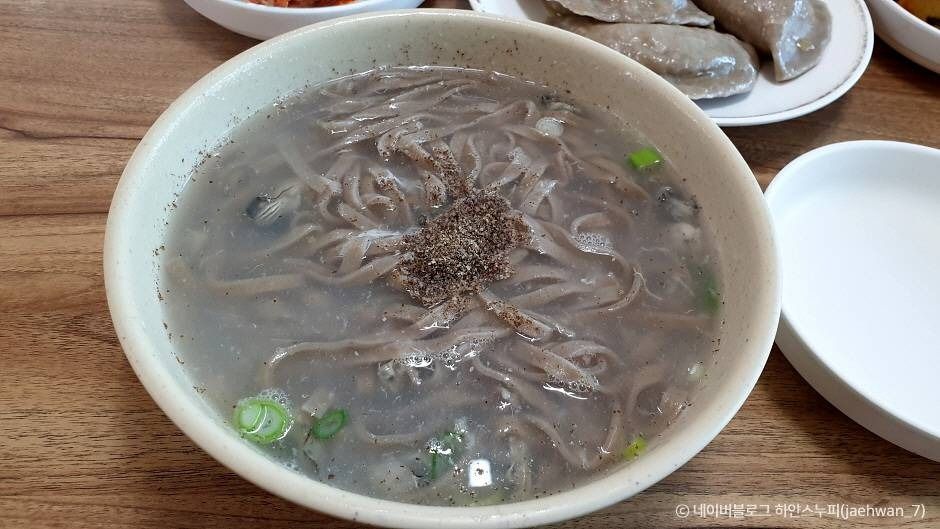 thumbnail-두메칼국수만두-5