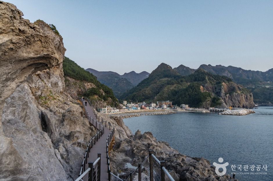 thumbnail-태하 해안산책로 및 대풍감 (울릉도, 독도 국가지질공원)-14