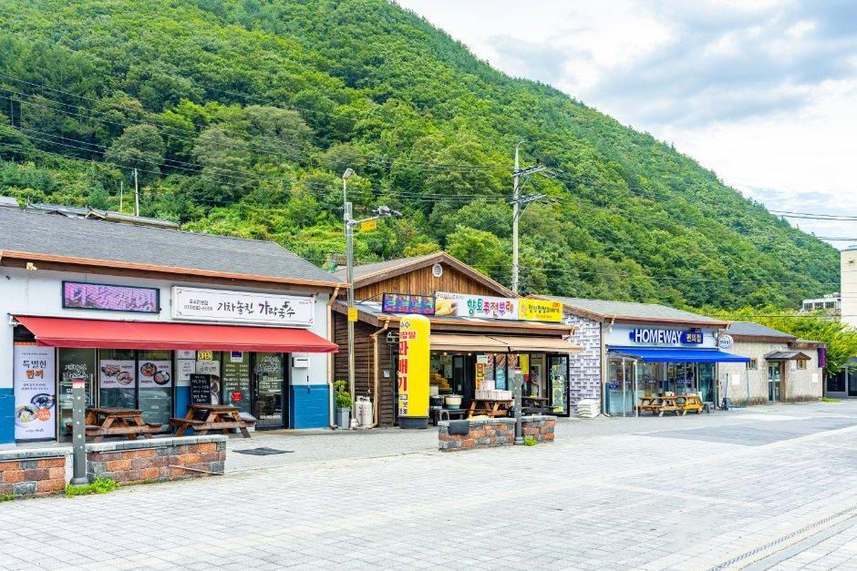 thumbnail-쇠바우골탄광문화장터-5
