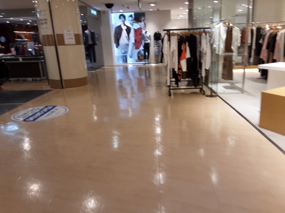 Daegu Department Store - Praza Branch [Tax Refund Shop] (대구백화점 프라자점)