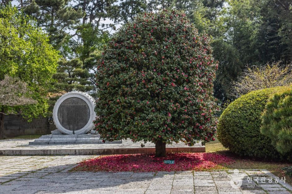 thumbnail-충렬사(부산)-27