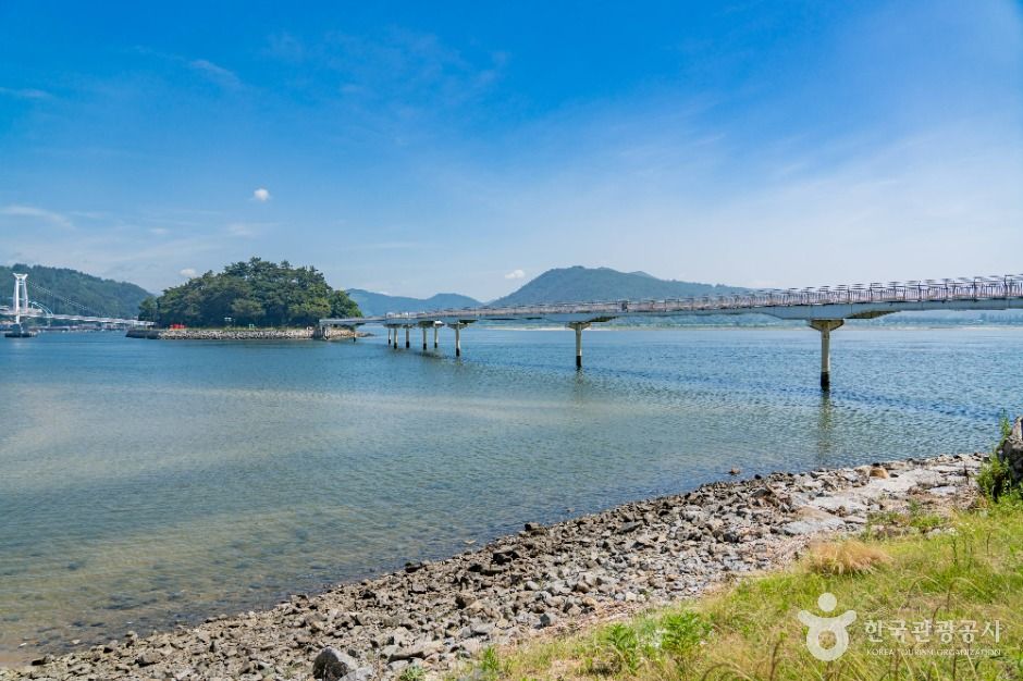 배알도 수변공원