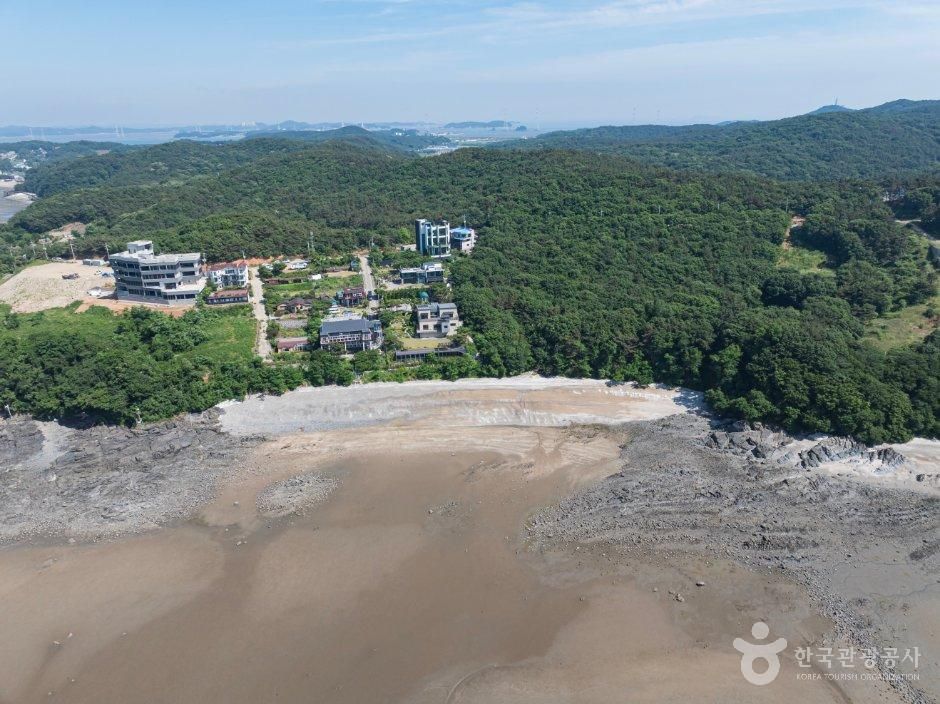 thumbnail-영흥도 몽돌해변-8