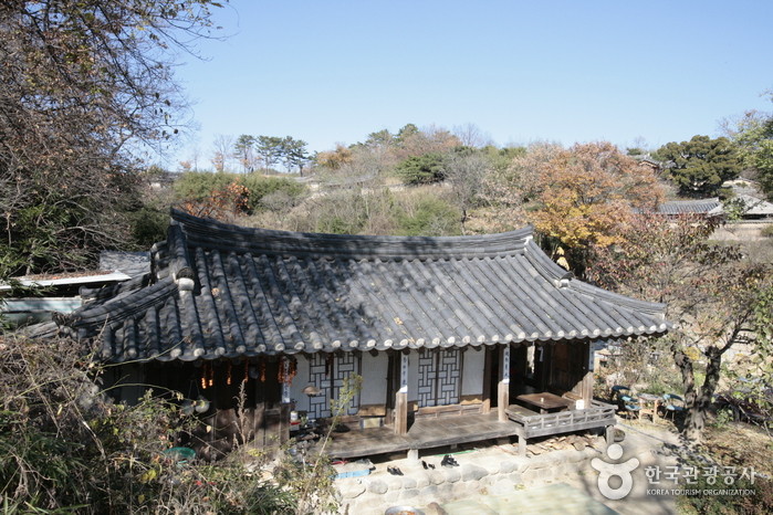 Uhyangdaok House (Yuyeonje) (유연제-우향다옥)