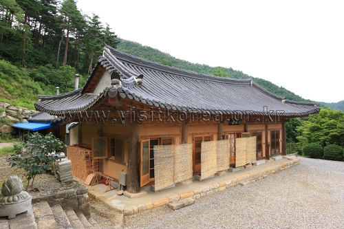 Samcheok Cheoneunsa Temple (천은사(삼척))