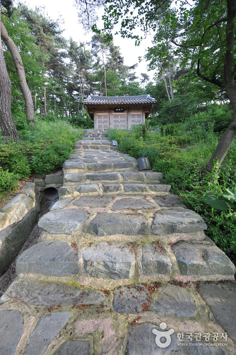 Manghaesa Temple (망해사)
