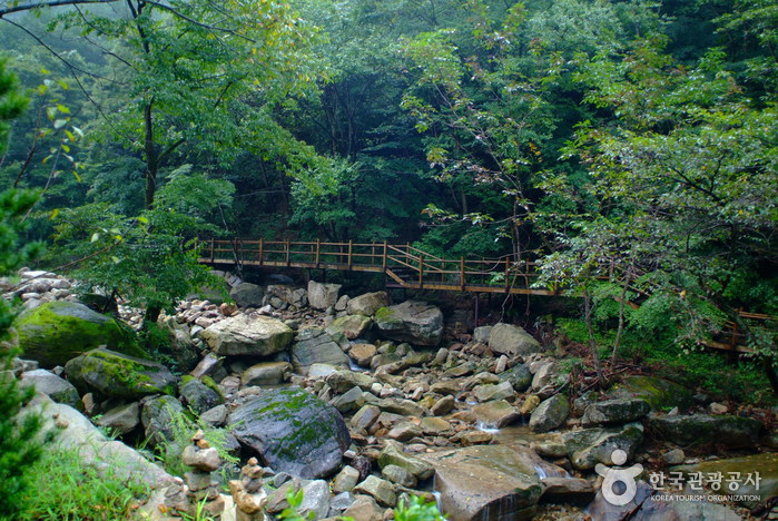 Woraksan National Park (월악산국립공원)