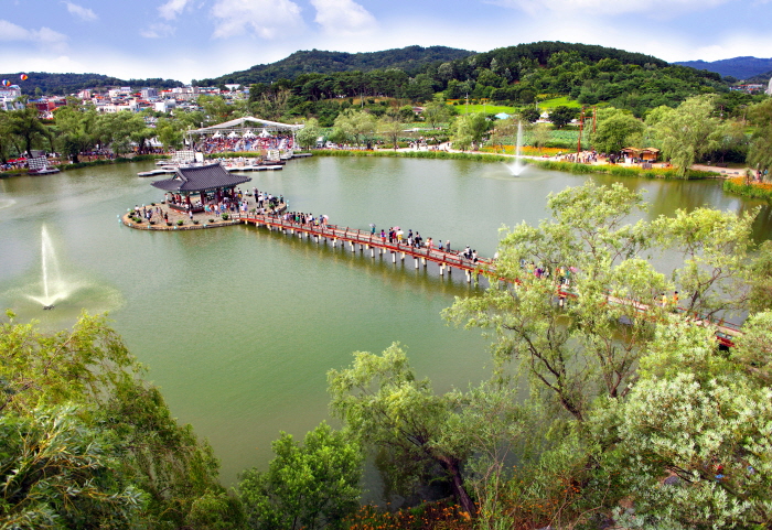 Festival du lotus de Buyeo Seodong (부여서동연꽃축제)