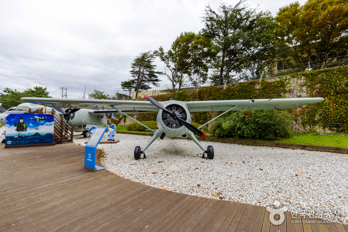 thumbnail-해군6전단항공역사관-3