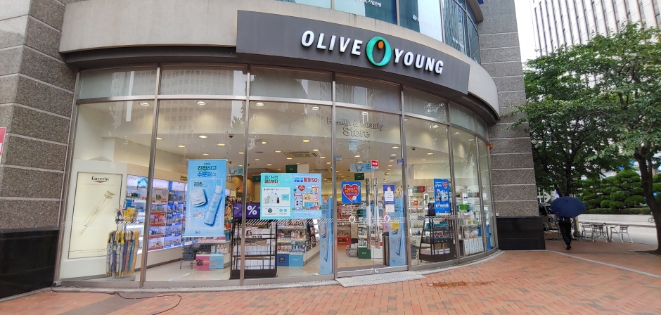 Olive Young - Mapo Station Branch [Tax Refund Shop] (올리브영 마포역)