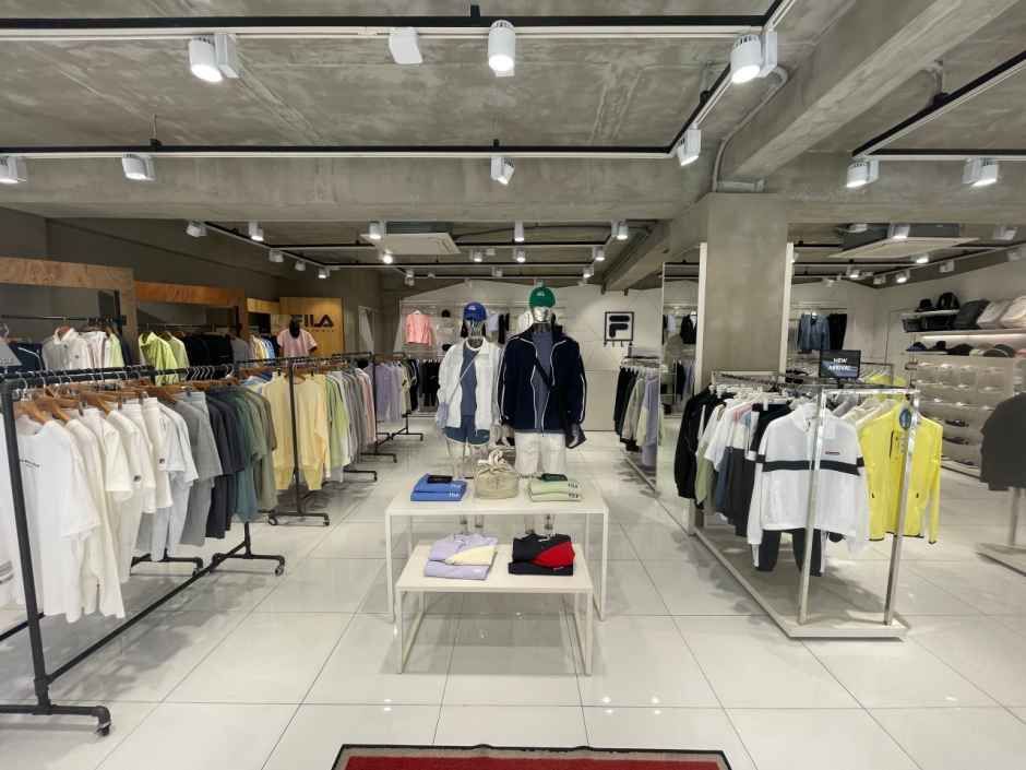 [事後免税店]FILA（フィラ）・チョンジュゴサ（全州高士）店(휠라 전주고사점)