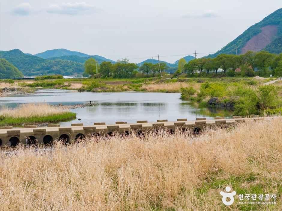thumbnail-청천수변공원-3