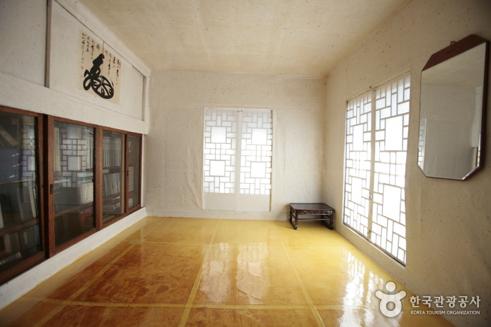 Seondosanbang (선도산방)
