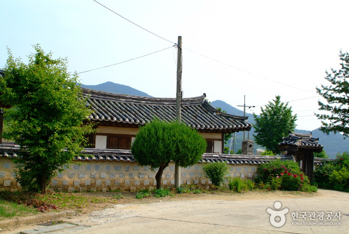 Suaedang (수애당)