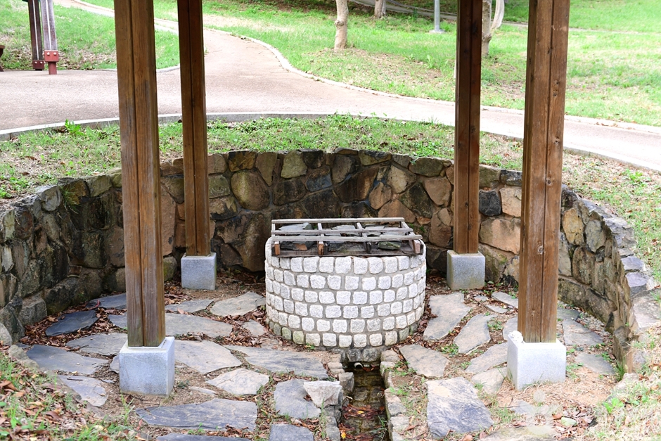 丽水忠愍祠（여수 충민사）