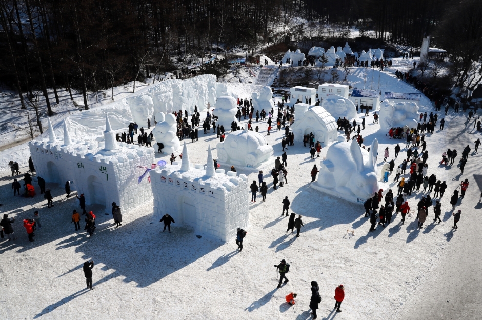 Festival de la Nieve del Monte Taebaeksan (태백산눈축제)
