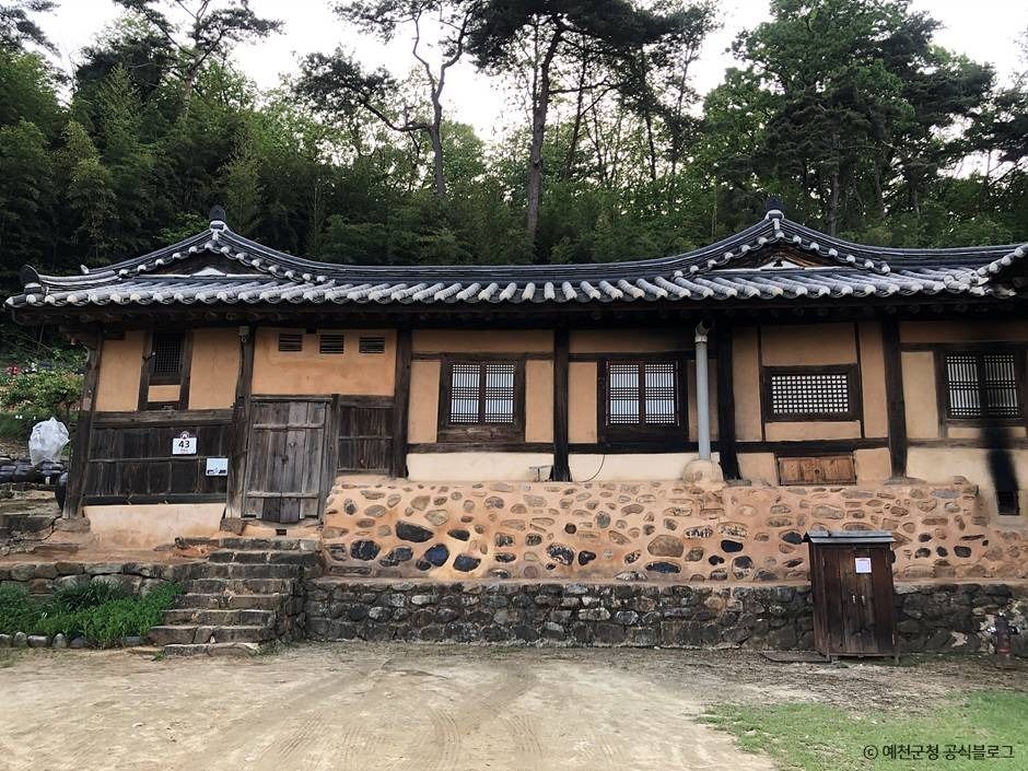 예천 예천권씨 초간공파 종택 및 예천권씨 초간종택 별당