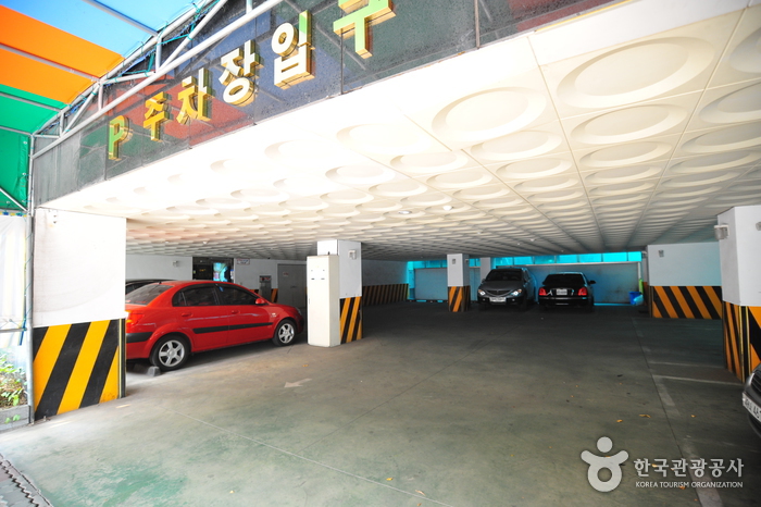 Grand Motel - Goodstay (굿스테이 뉴그랜드 호텔) 
