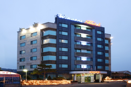 Winners Tourist Hotel (위너스 관광호텔)