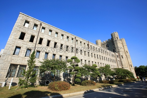 서울 고려대학교 중앙도서관