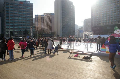 City Hall (Seoul Plaza) (서울광장)