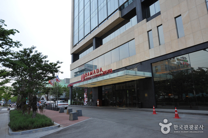 Ramada Plaza Gwangju (라마다프라자 광주호텔)