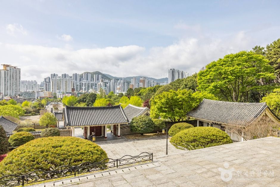 thumbnail-충렬사(부산)-30