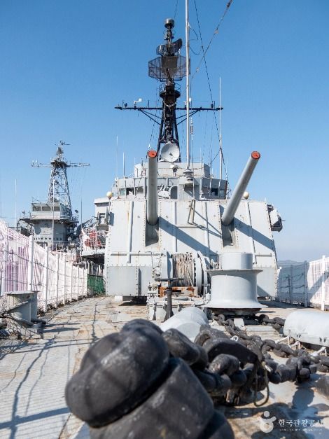 삽교호 함상공원