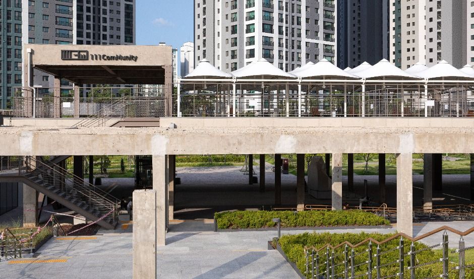 복합문화공간 111씨엠(111CM)