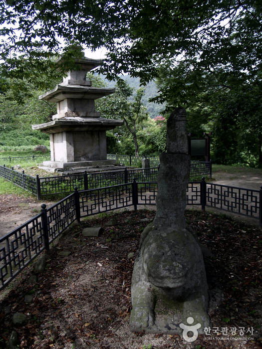 Gwisinsa Temple (귀신사)