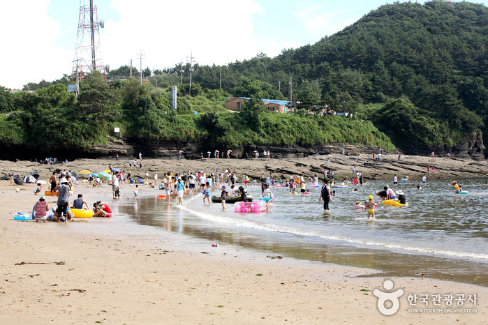 Gyeokpo Beach (격포해변)