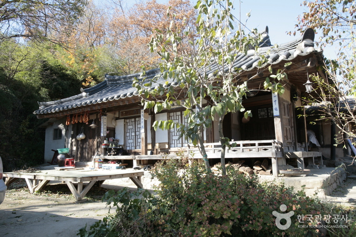 Uhyangdaok House (Yuyeonje) (유연제-우향다옥)
