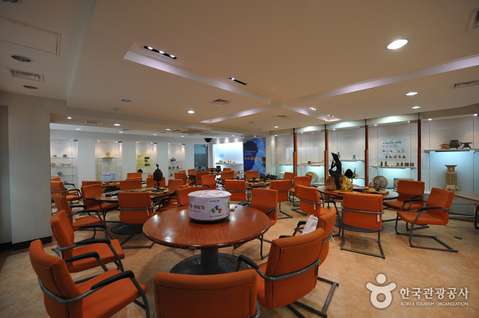 Jeonju National Museum (국립전주박물관)