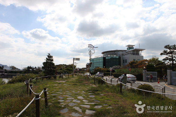 thumbnail-Eulsukdo Migratory Bird Park (을숙도 철새공원)-5