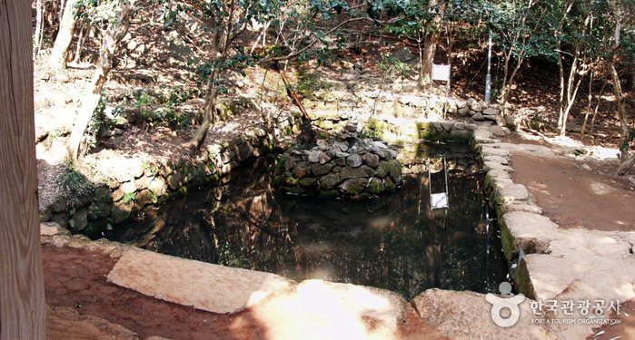 Dasan Chodang (Dasan Jeong Yak-yong historical site) (다산초당(다산 정약용 유적지))