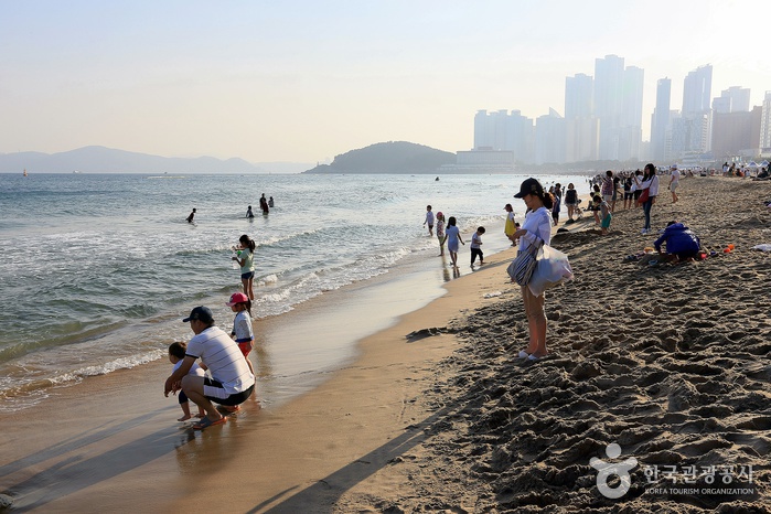 Haeundae Beach (해운대해수욕장)