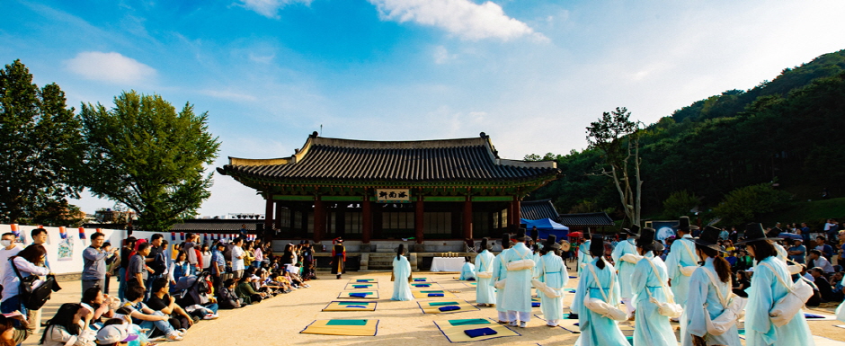 Культурный фестиваль Хвасон в Сувоне (수원 화성문화제)