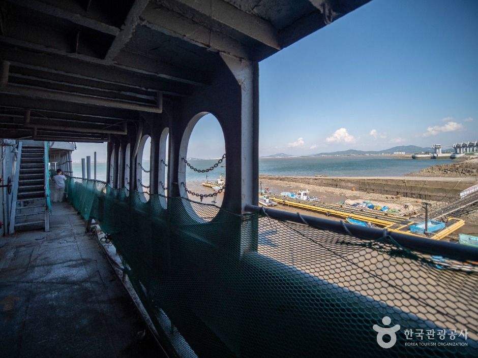 삽교호 함상공원