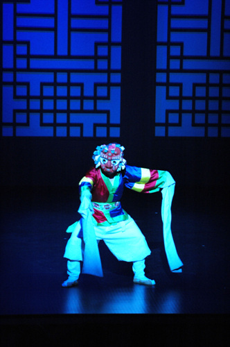 Pan, Kim Duk-soo’s Traditional Yeonhui Performance