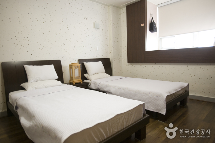 BENIKEA Jeonju Hansung Tourist Hotel (베니키아 전주한성관광호텔)