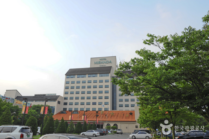 Hotel Miranda Icheon (호텔 미란다 이천)
