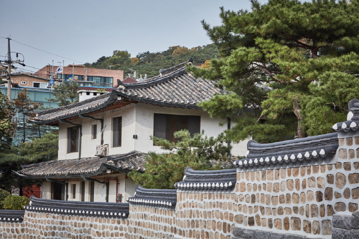 Residenz des ehem. Präsidenten Rhee Syng-manIhwajang (이화장)