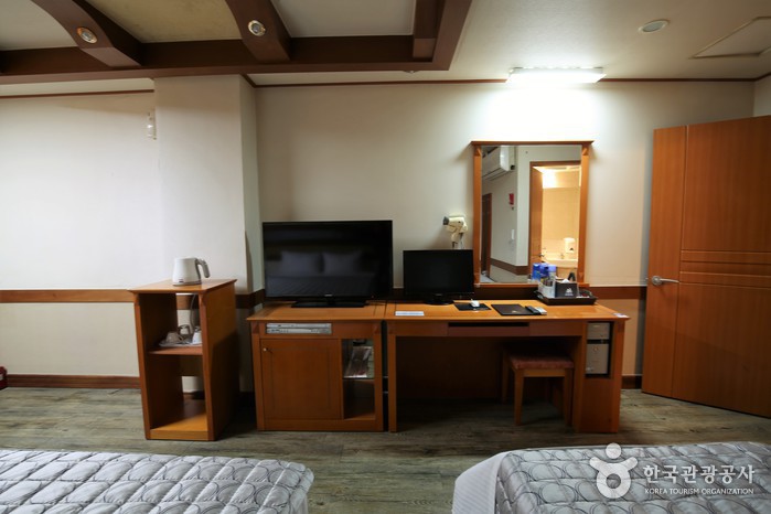 BUSINESS HOTEL RENAISSANCE [Korea Quality] / 비즈니스 호텔 르네상스 호텔 [한국관광 품질인증]