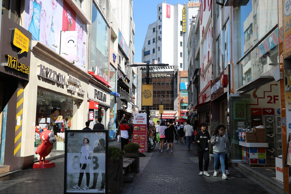 Chuncheon Myeongdong Street (춘천 명동거리)