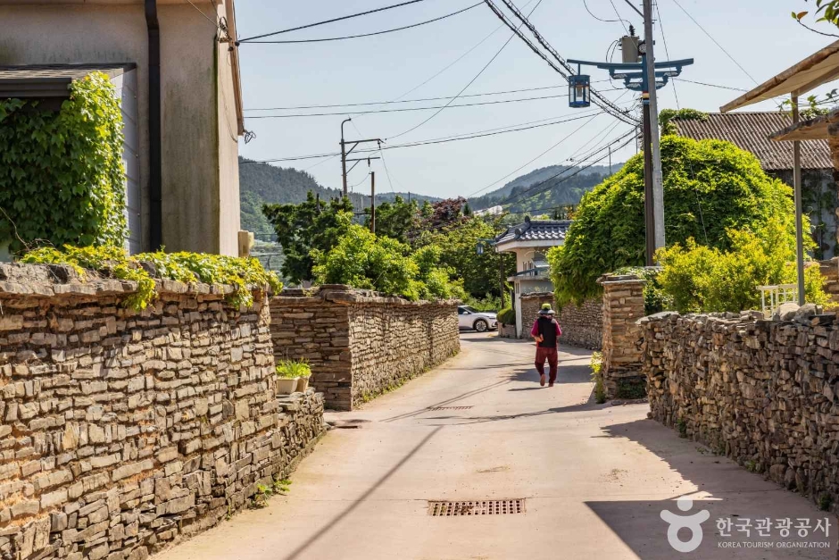 고성 학동마을 옛 담장