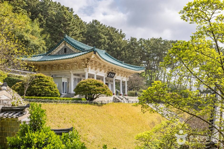 충렬사